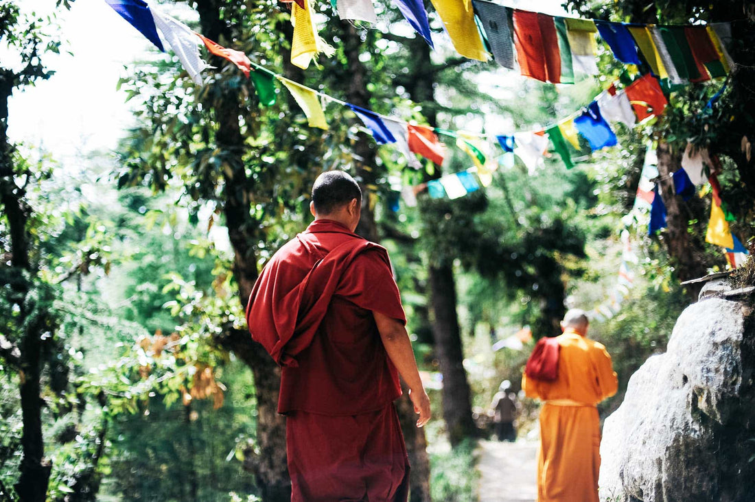 Matt spreads some Mate Lovin' in Nepal... Outdoors Style!