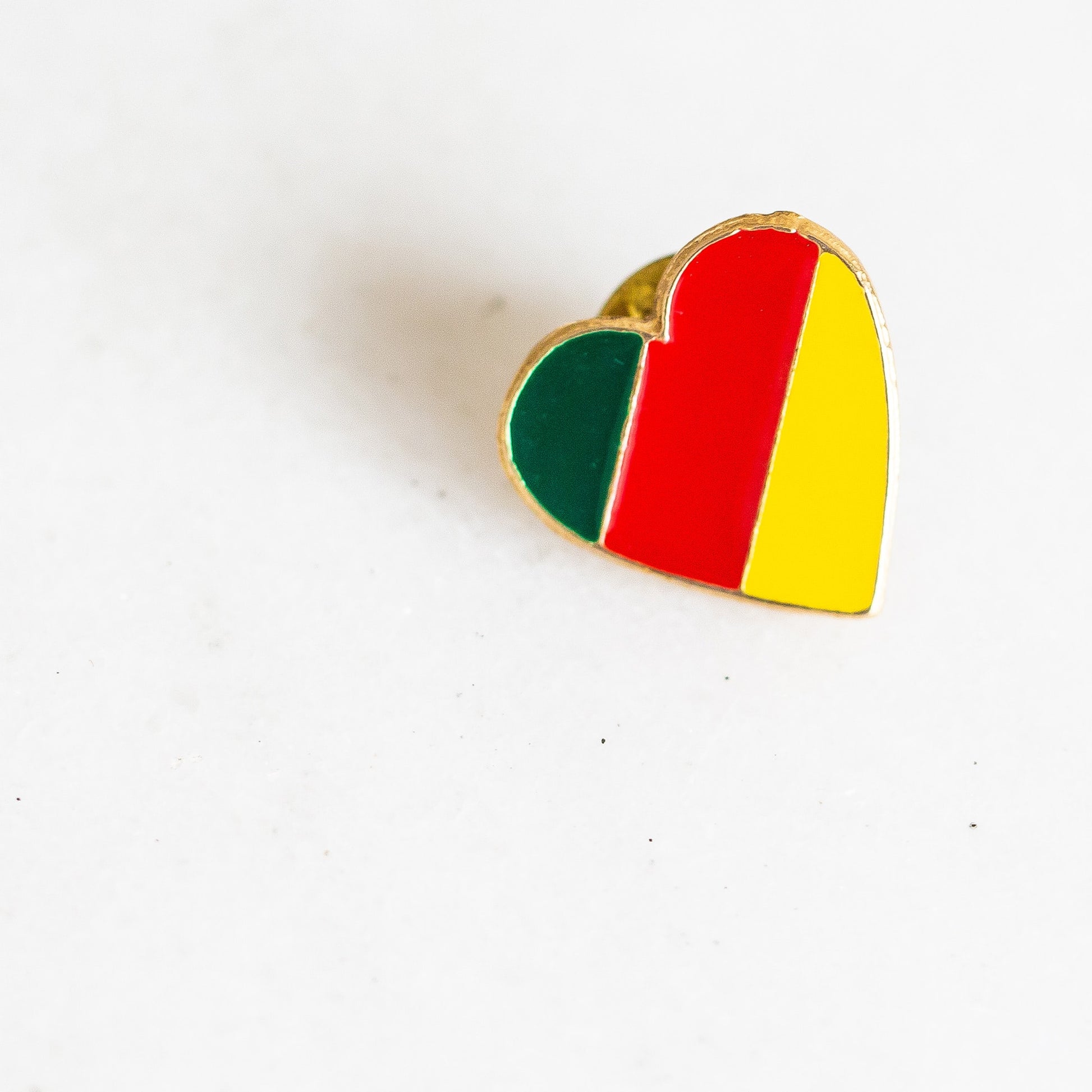 Rio Grande Banner Heart Pin - SS22